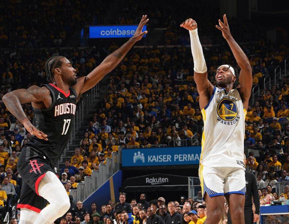 教练用战术智慧引领球队取胜